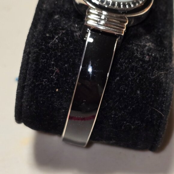 Silver Tone With Black Enamel Cuff Bracelet Watch New Unused - Picture 4 of 5